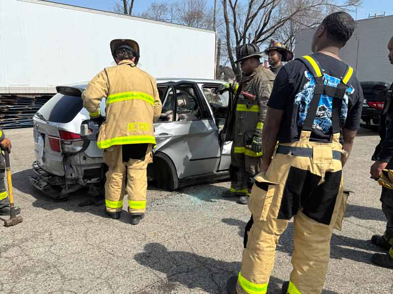 Detroit Fire Department training on car